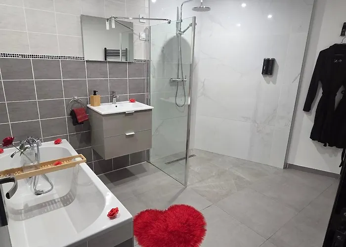 L'escale Du Désir, Privatif